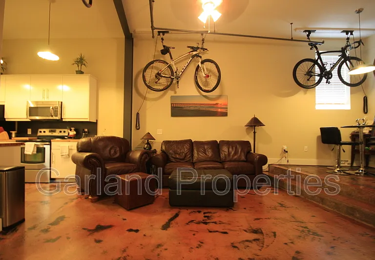 425 Campbell Ave SW #107 — Photo 5