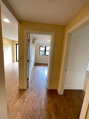 4th image of 110 W 129th St APT 5R