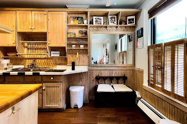 Sold by RealTegrity NY LLC | media 29