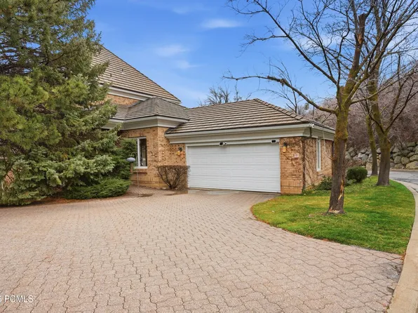 10 La Montagne Ln, Sandy, UT 84092