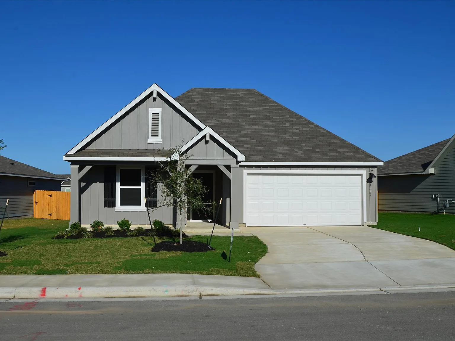 4 bed, 3.0 bath, 2034 sqft, $2,250 — Photo 1