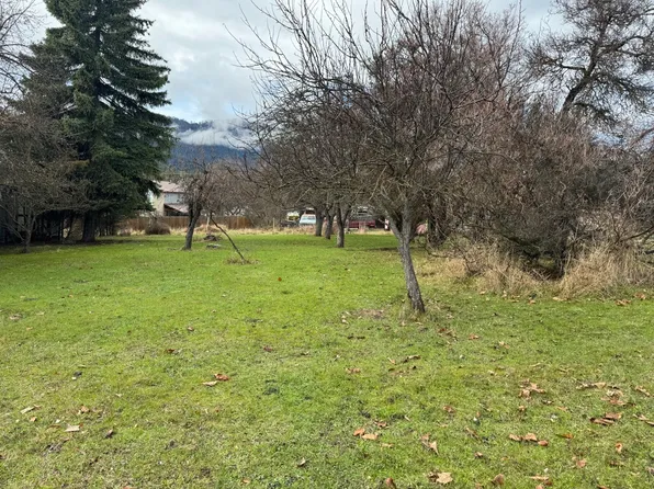 219 Gallatin St N, Thompson Falls, MT 59873