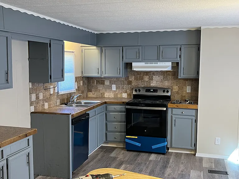 2927 N Jefferson St — Photo 11