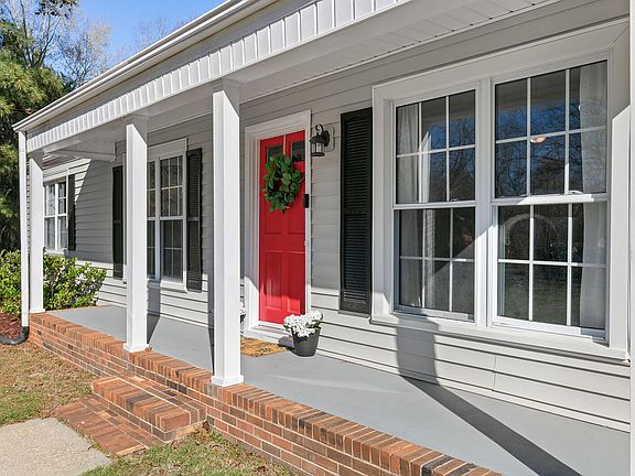 4th image of 301 Chesapeake Ave