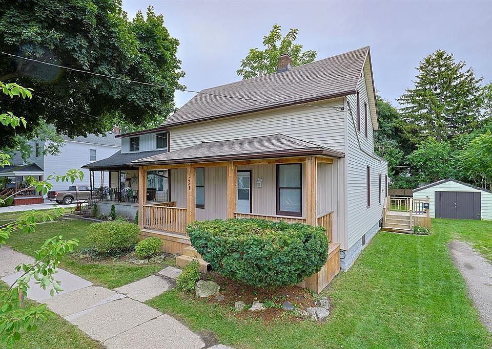 1st image of 221 Bright St