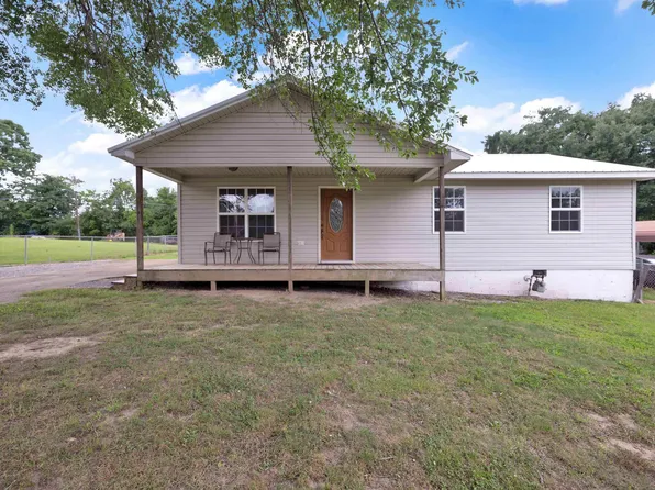 105 Center St, Blountsville, AL 35031