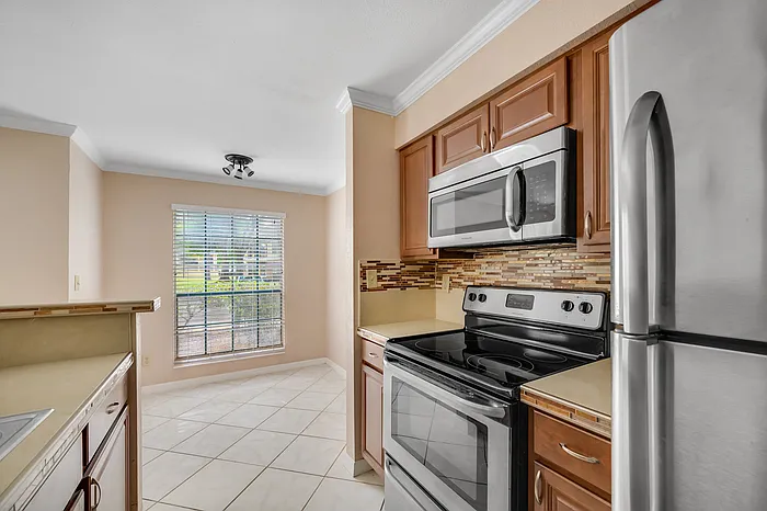 8630 Mallard Reserve Dr #101 — Photo 16