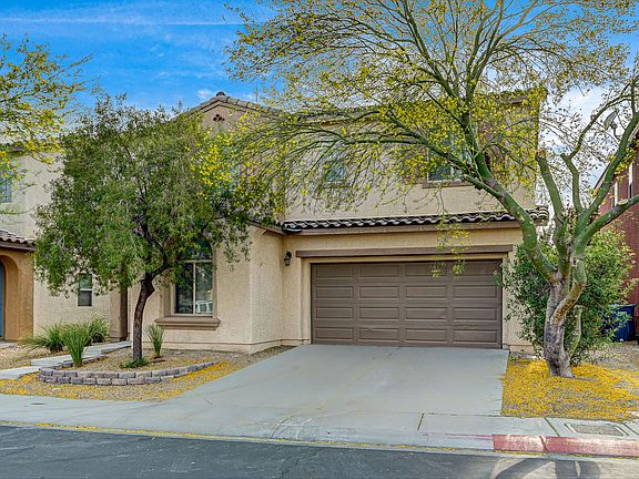 3rd image of 10637 Cliff Lake St