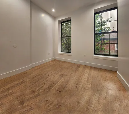 Rented by RELEASE NY | media 7