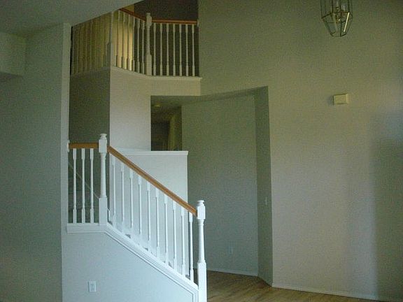 3rd image of 8916 180th St E
