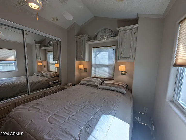 215 E Palo Verde Ln — Photo 12