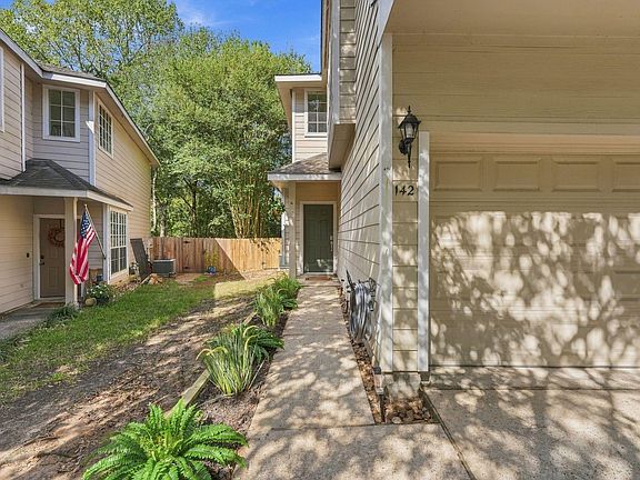 2nd image of 142 N Camellia Grove Cir