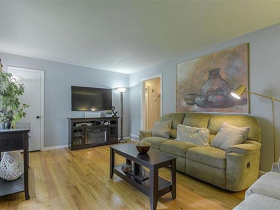 2nd image of 4347 Walker Ave