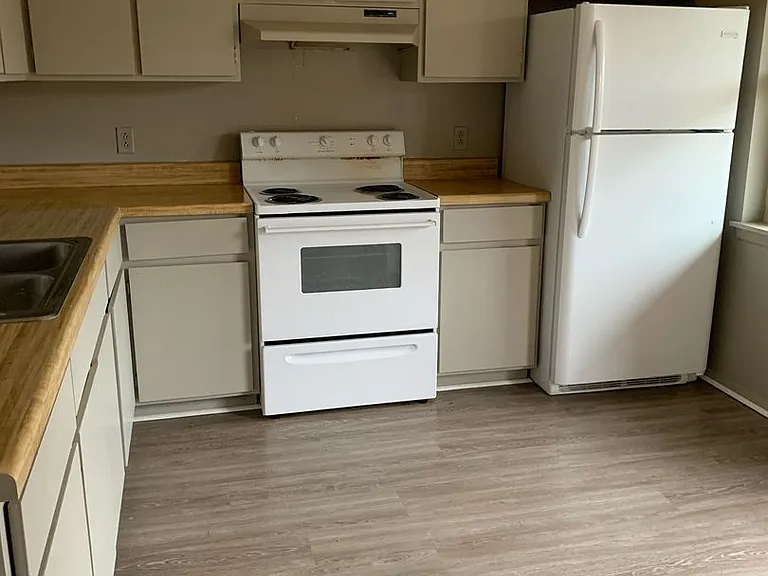 501 N Church St #12 — Photo 10