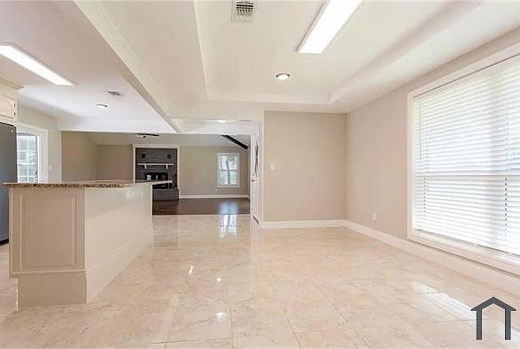 1st image of 321 Kentucky Ln