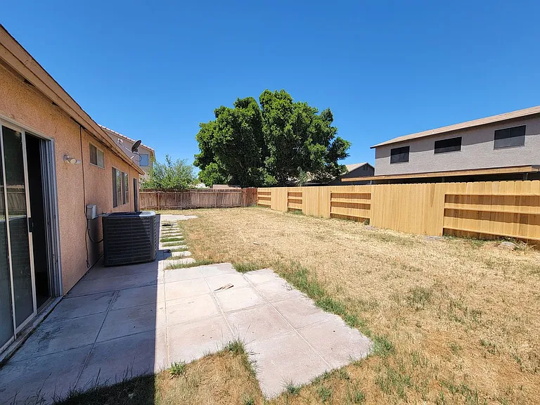 861 W Legion Rd — Photo 11