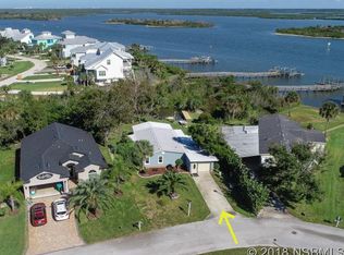 262 Navajo Dr, Oak Hill, FL 32759