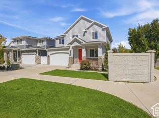 1008 W Lightfoot Way, Bluffdale, UT 84065