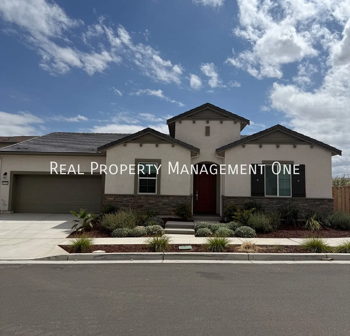 Brand-New 4-Bedroom Single-Story Home with Solar, Stunning Views & Open Floor Plan! — Photo 1