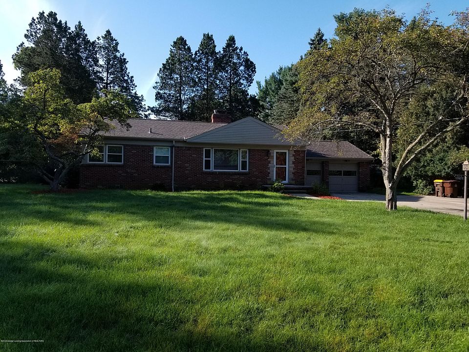 1st image of 1671 Forest Hills Dr