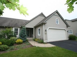 230 Pierce Lake Dr, Chelsea, MI 48118