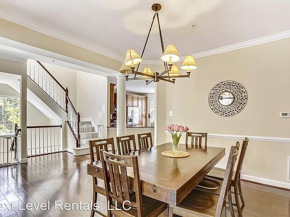 3rd image of 53 Calabash Ct