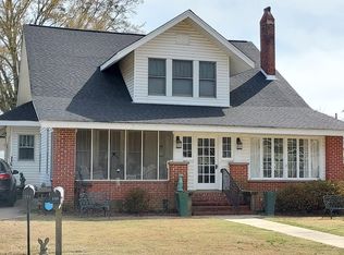 339 W Gay St, Charleston, MS 38921