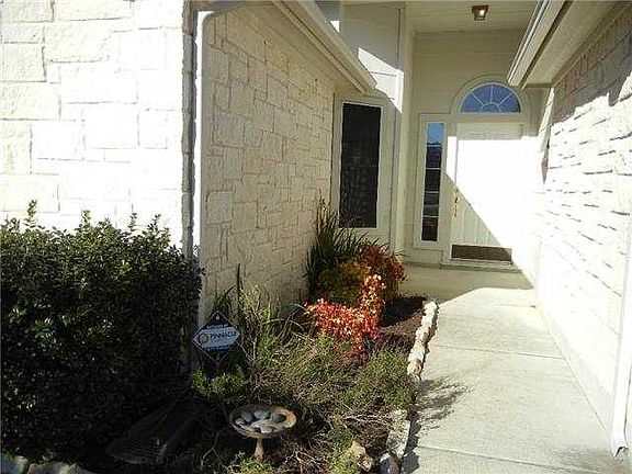 3rd image of 307 Lakemont Dr