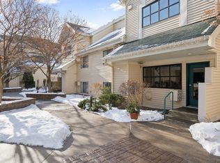 7621 Edinborough Way APT 2108, Edina, MN 55435