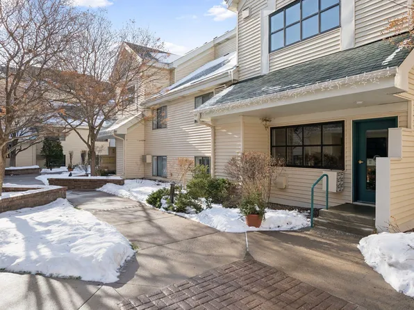 7621 Edinborough Way APT 2108, Edina, MN 55435