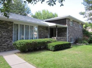 1321 N William Ave, Fremont, NE 68025