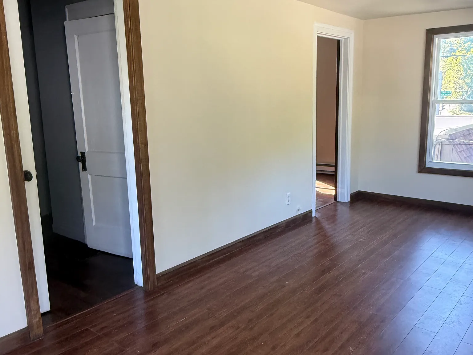 1 bed, $899 — Photo 3