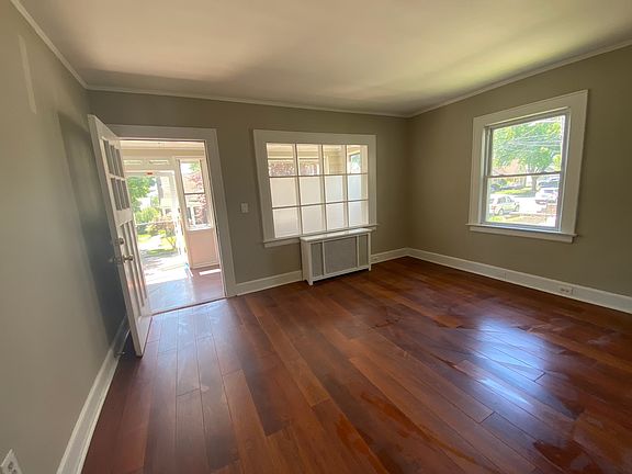 3rd image of 114 Ridge Ave #1