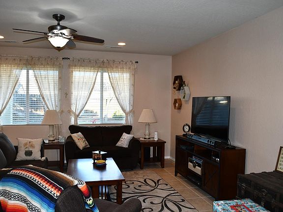 4th image of 1358 W Burgundy Court