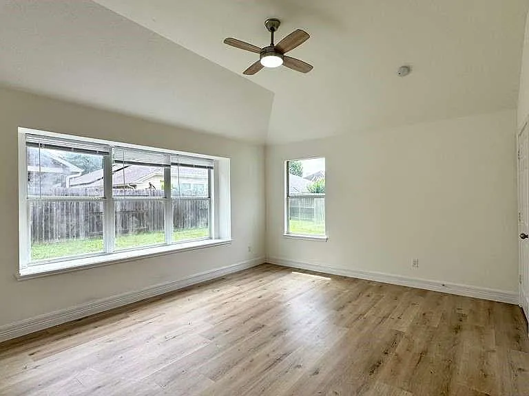 7510 Golden Thistle Ln — Photo 16