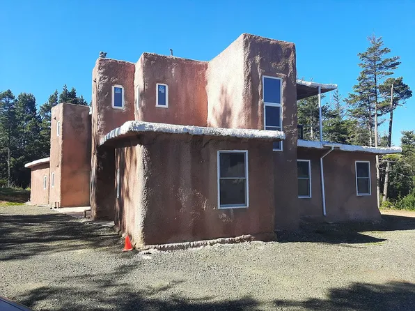 80 SE Bracken Ter, South Beach, OR 97366