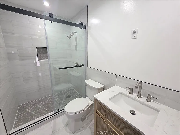 9523 Stanwin — Photo 11
