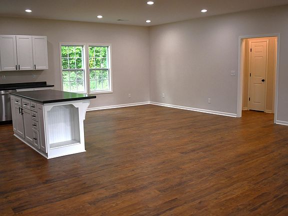 4th image of 200 Endville Rd