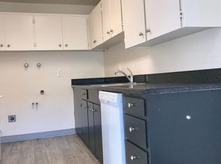 340 NE Cleveland Ave APT B3, Gresham, OR 97030