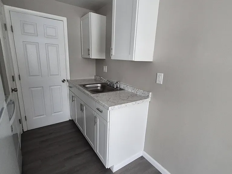 2305 Wyoming St #B — Photo 6