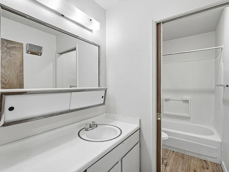 3102 E 27th Ave — Photo 86