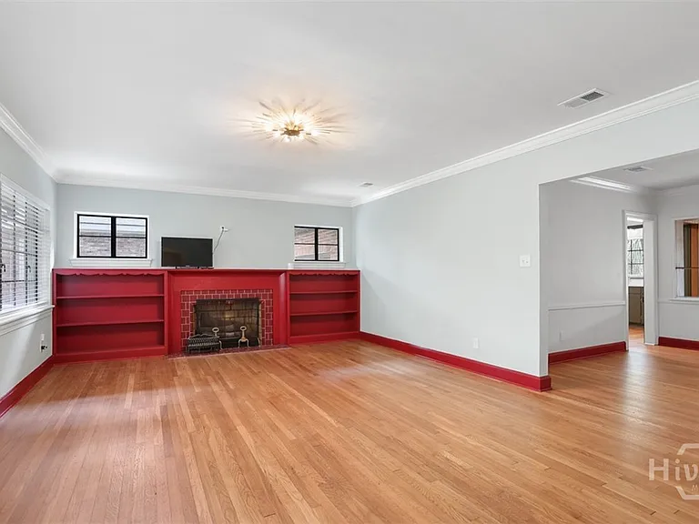 404 Gordonston Ave — Photo 4
