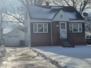 298 Lowell Rd, Buffalo, NY 14217