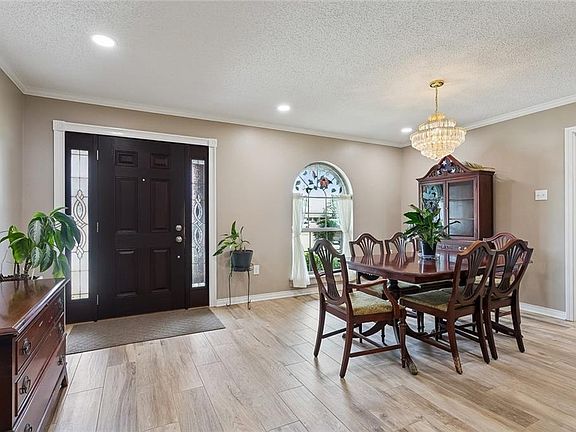 4th image of 4909 Senac Dr