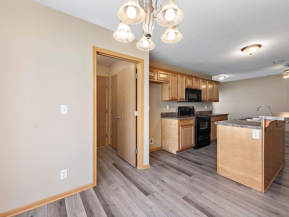 5th image of 5006 Breckenridge Ave