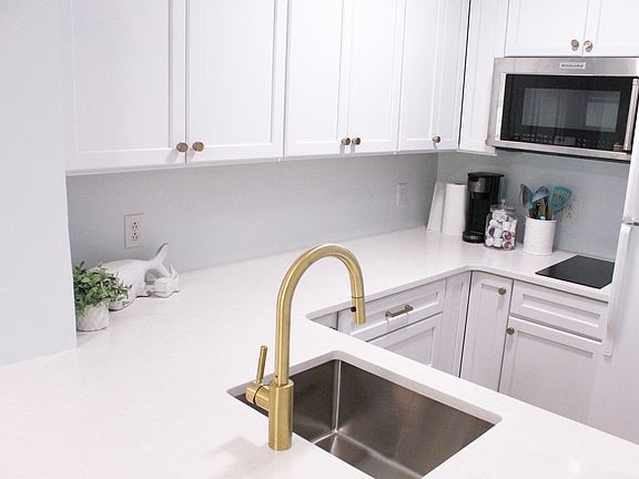 4th image of 491 Ocean Creek Dr #2605