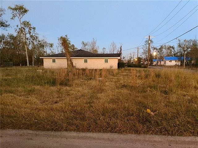 2nd image of 202 N Bank St