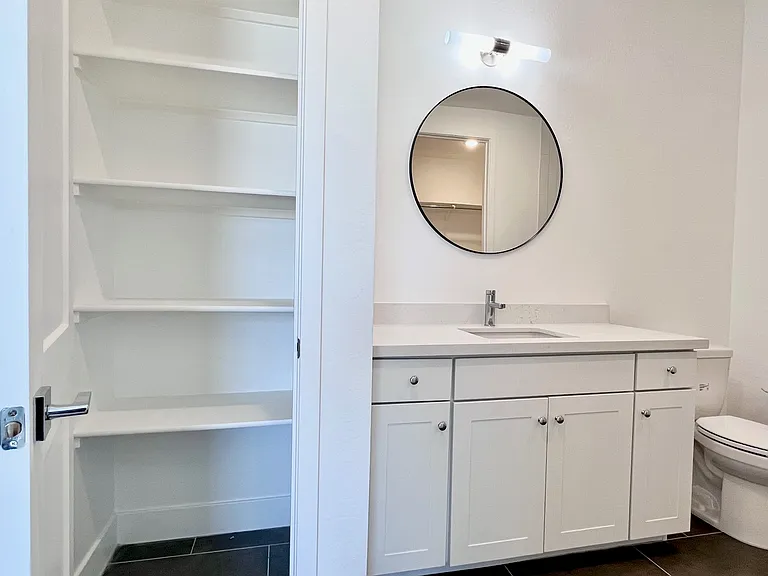 1247 E Colter St #11 — Photo 42
