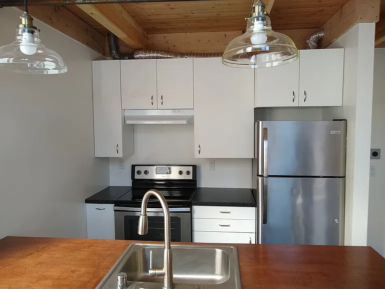 3524 McKinley Ave — Photo 2