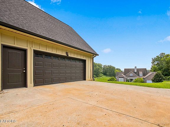 5th image of 4758 Driftwood Ln